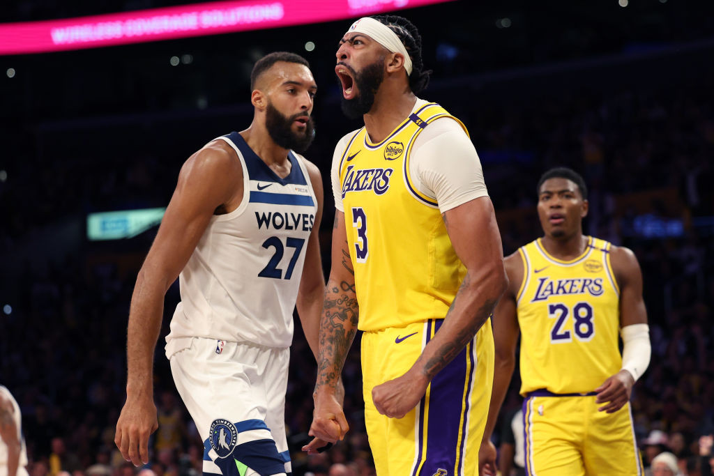 Anthony Davis Perkasa: Lakers Menang Perdana Sejak 2016!