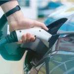 Perbedaan Mesin Mobil Hybrid dan Mobil Listrik dalam Balapan